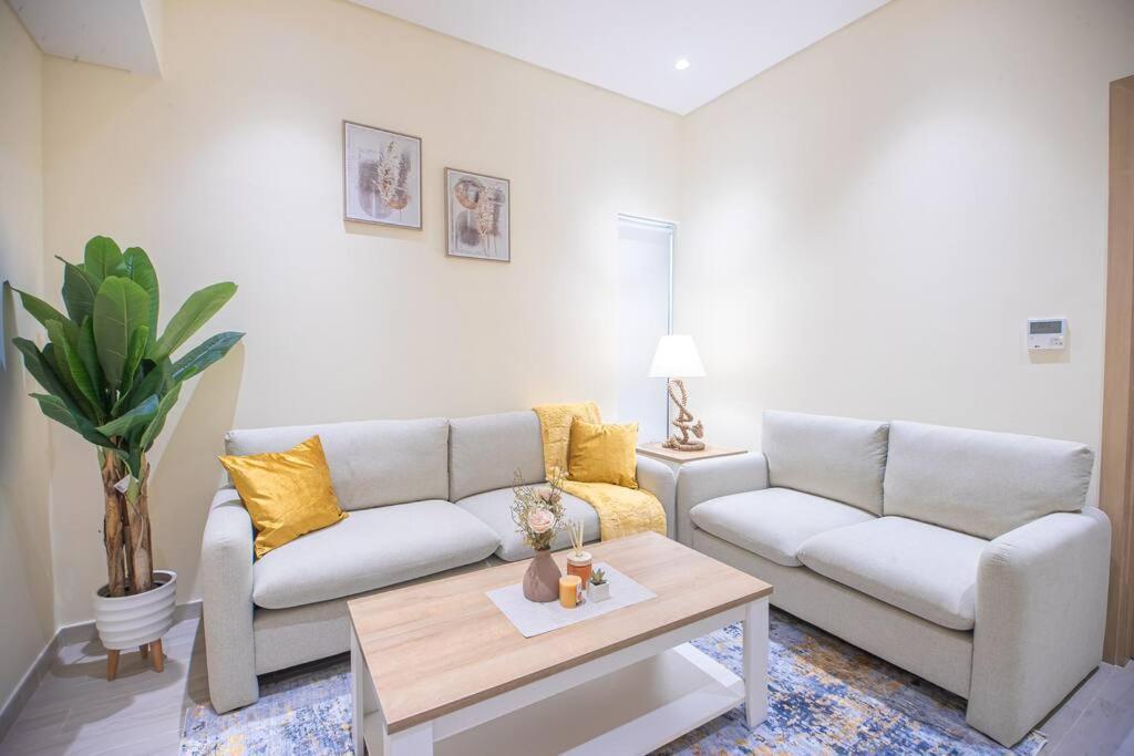 Luxury 3 Bdr Villa By The Sea 54 Fujaira Esterno foto