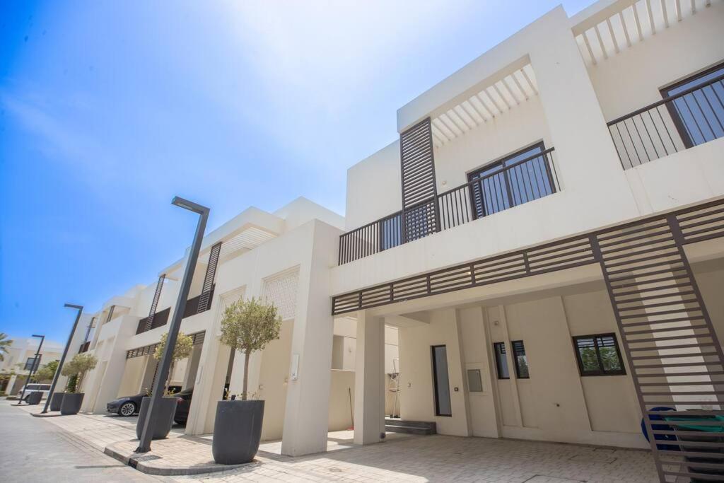 Luxury 3 Bdr Villa By The Sea 54 Fujaira Esterno foto